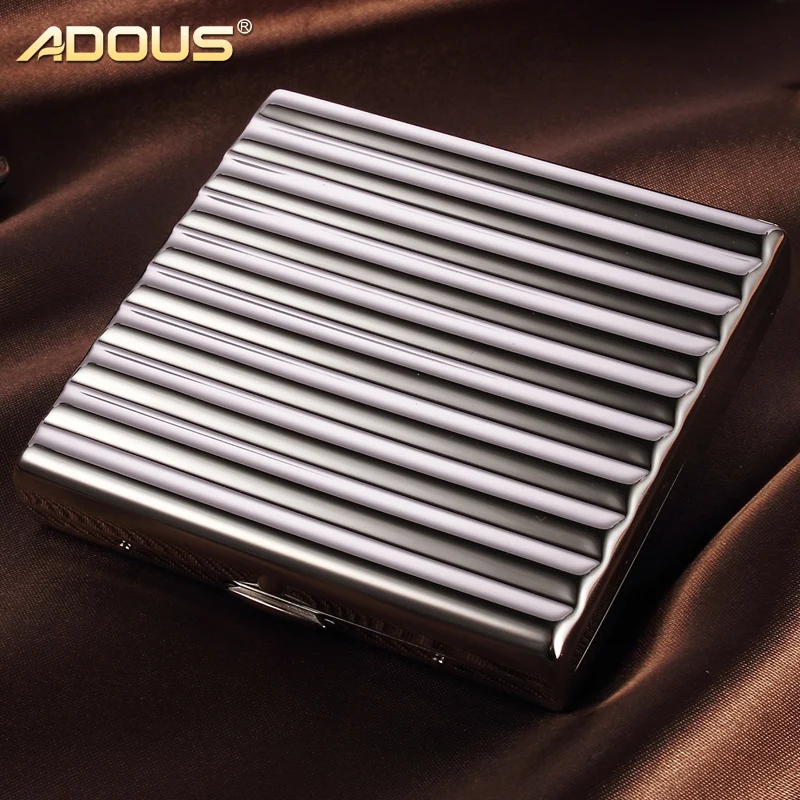 Elegant Wave Brass Metal Cigarette Case - Portable High-Quality Mini Box in Silver and Gold