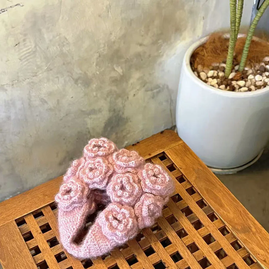 Women's Hollow Woven Shoulder Bags Braided Bag small Tote Bag Lazy Style Knitted Hollow Flower Summer Mesh Beach Bag