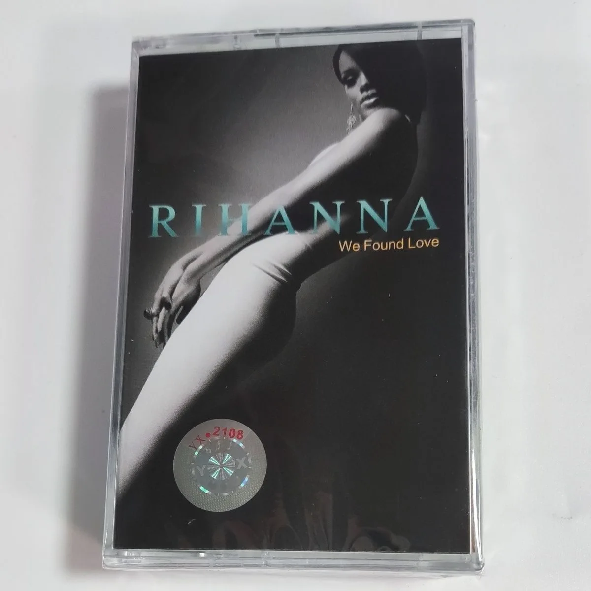 

New Rihanna Music Tape Good Girl Gone Bad Album We Found Love Cassettes Cosplay Soundtracks Box Recorder Car Walkman Tape Gift