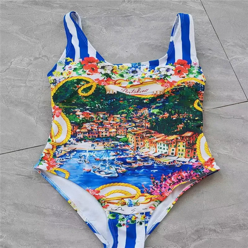 

Hot Fashion O-Neck Sleeveless Printed Jumpsuit Summer Beach Holiday Fashion Bohemian Women's Jumpsuit.