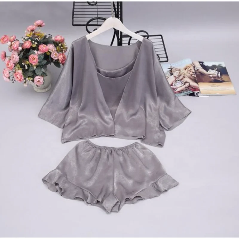 

China manufacturer wholesale three pieces ice silk pajamas set cool and comfy sleepwear