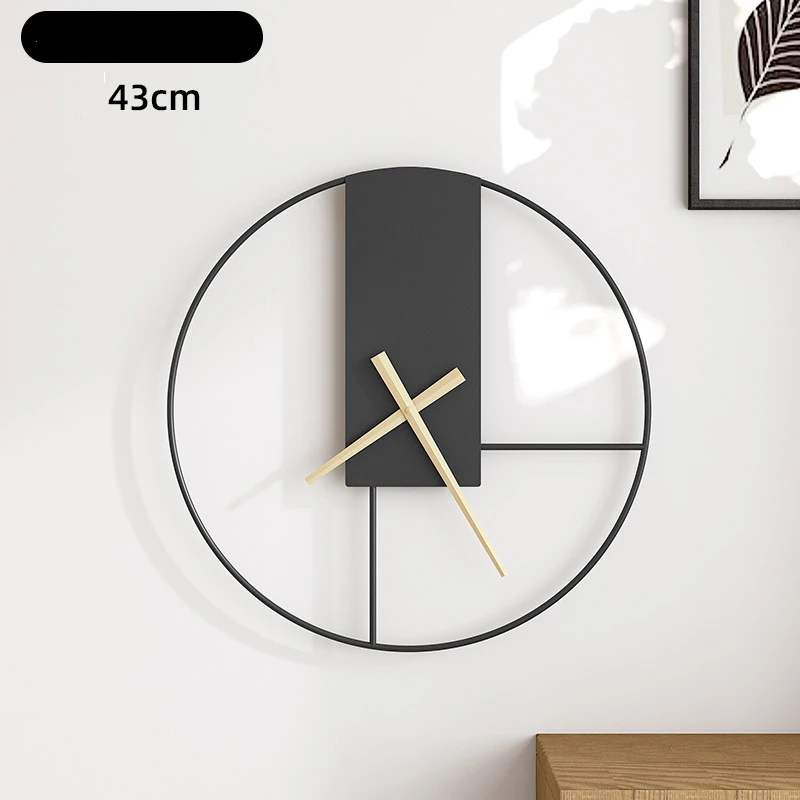 

Nordic Retro Luxurious Style Wall Clock Hanging Hollow Iron Metal Clock Wall Simple Fashion Kitchen Decoration Living Room