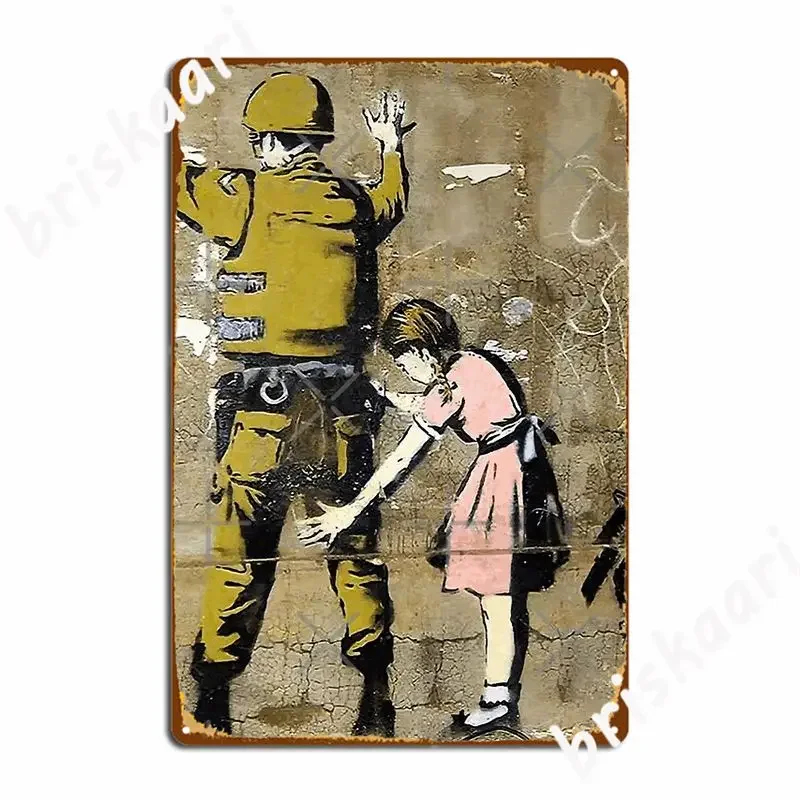 Banksy 소녀 검색 군인 금속 플라크 포스터 플라크 개인화 된 벽 동굴 클럽 바 주석 기호 포스터