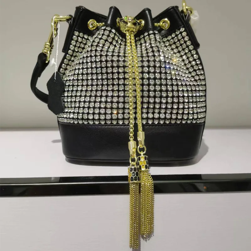 

Spring/Summer New Water Diamond Tassel Handheld One Shoulder Chain Bucket Bag Banquet Dress Versatile Crossbody Women's Bag