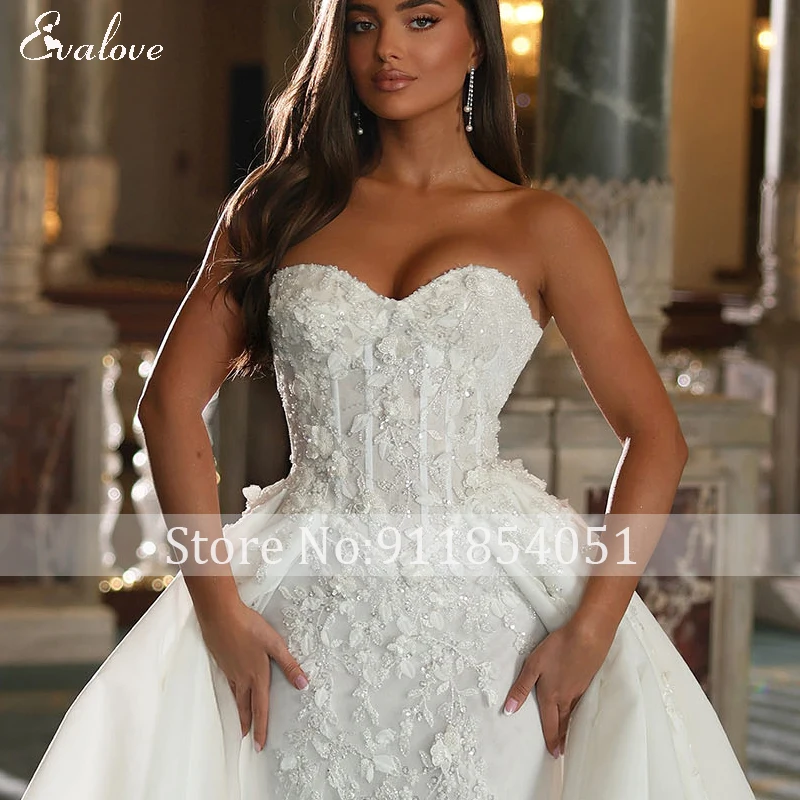 Romantisches trägerloses Meerjungfrau-Hochzeitskleid mit Schnürung und abnehmbarer Schleppe, exquisite Applikationen, Stickerei, Trompete, Brautkleid, individuell gestaltet – Detail 3