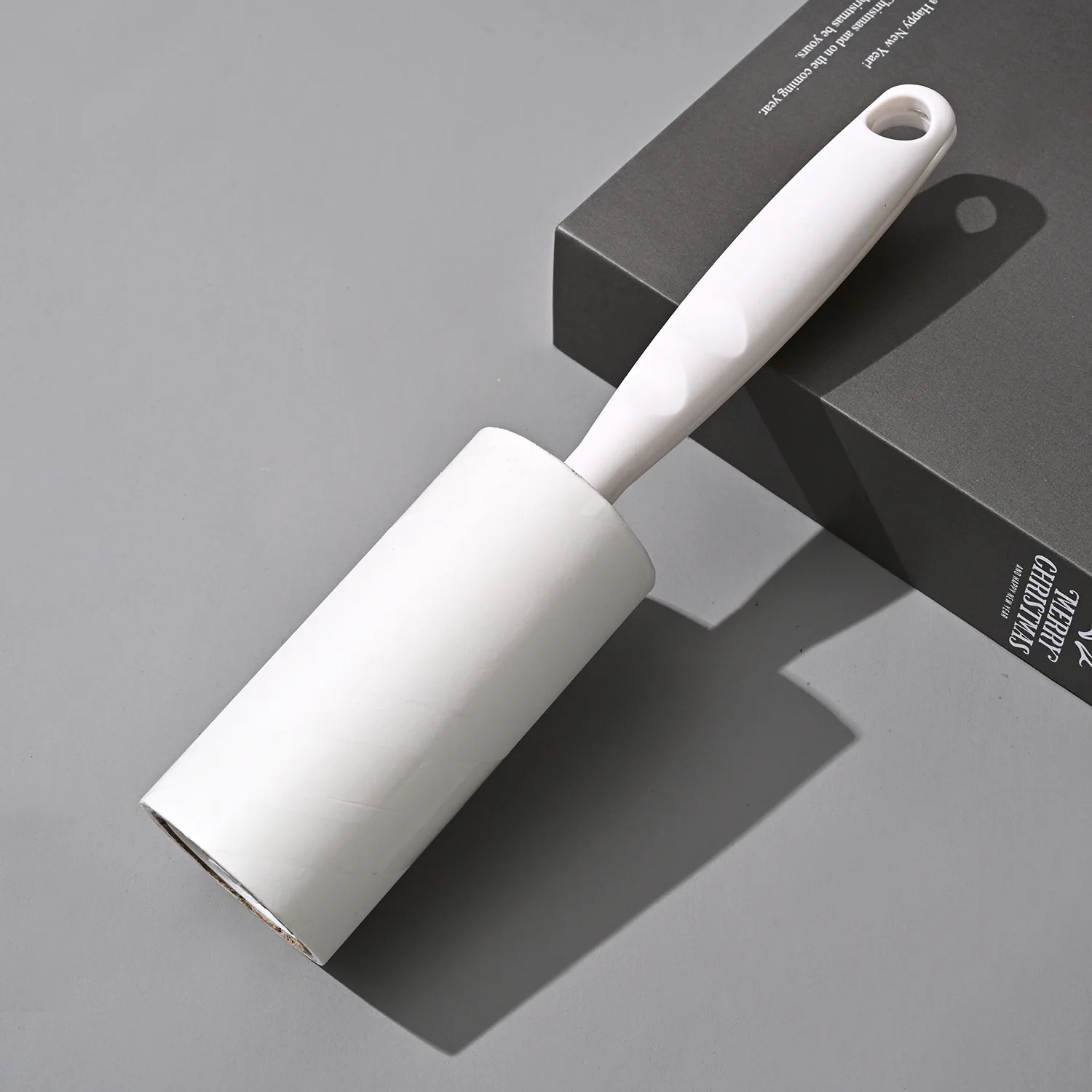 Adhesive Tear Type Roller Dust Paper Portable Cloth-Removing Sticky Roller Brush Clothes Lint Remover 1PC