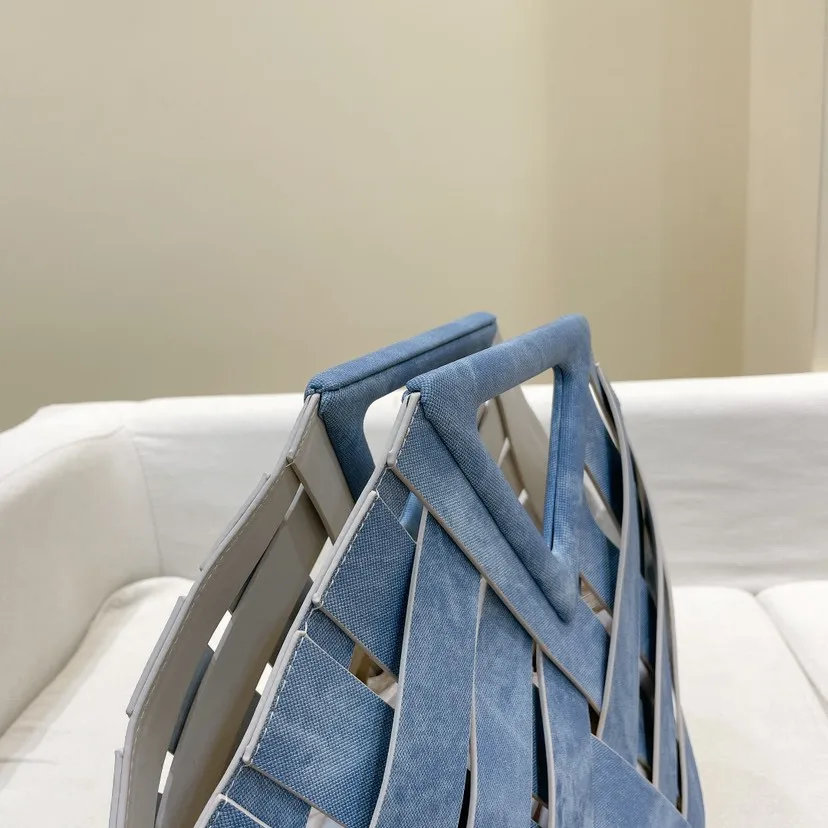 2024 New Hollow knitwear Bag Fashion Tote Bag Mother And Child Bag Set Spring Design Basket Bag Blue Clutch Bag