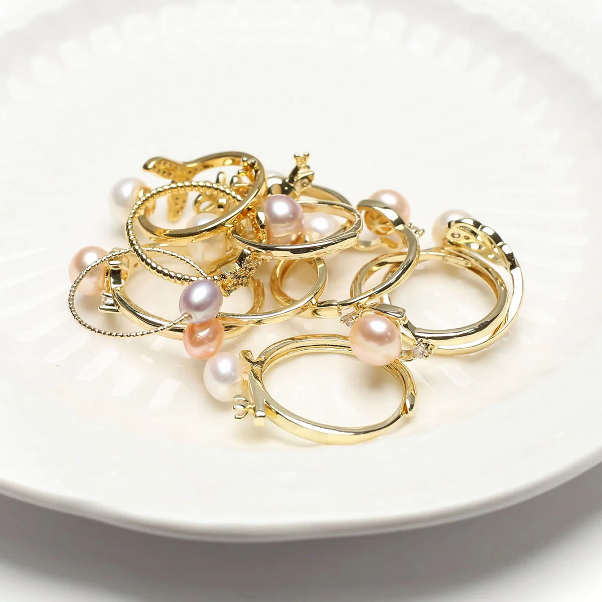 10PCS Wholesale Natural Freshwater Pearl Zinc Alloy Ring for Bridal Wedding, Engagement, and Proposal Ring Gifts