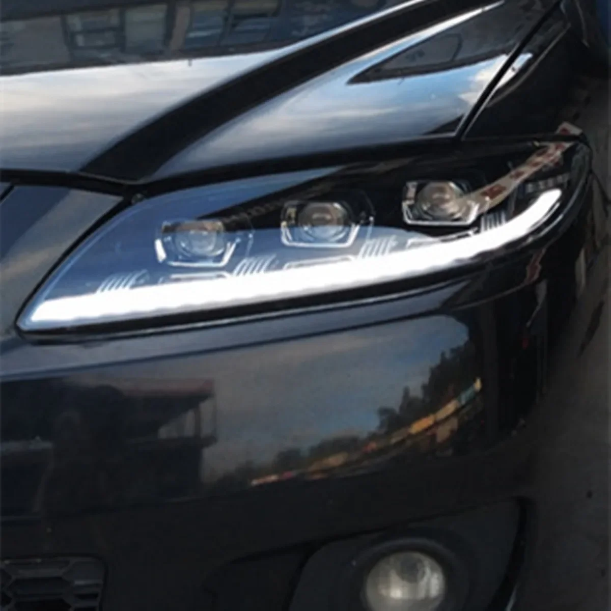 

Передняя светодиодная фара для Mazda 6 03-15