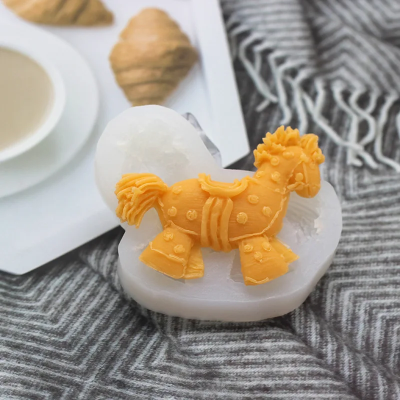 3D Trojan Horse Shape Soap Molds Aromatherapy Mold Handmade Tools for Perfume Soap Resin Craft Molds for Making