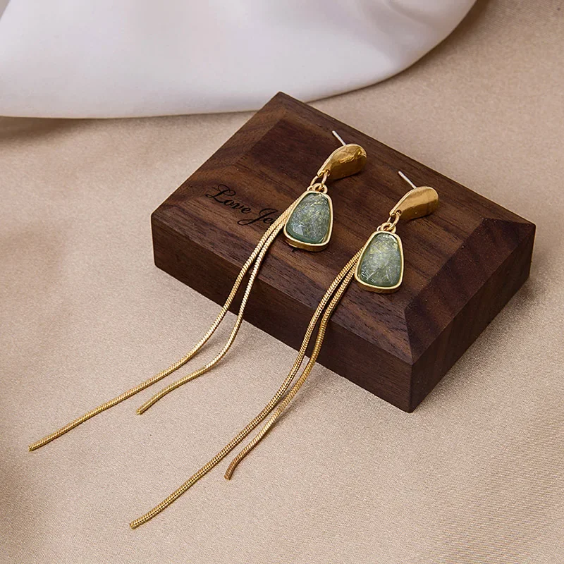 Vintage Green Crystal Long Tassel Earrings for Women Femme Gold Color Alloy Chain Geometric Drop Dangle Earrings Party Jewelry