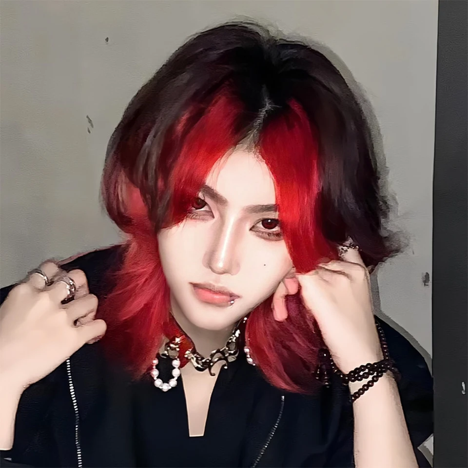 Capelli ricci tinti neri e rossi coda di lupo Cosplay acconciatura Anime  capelli corti freschi e belli Mullet grigio testa di pesce frangia divisa -  AliExpress, image size:960x960