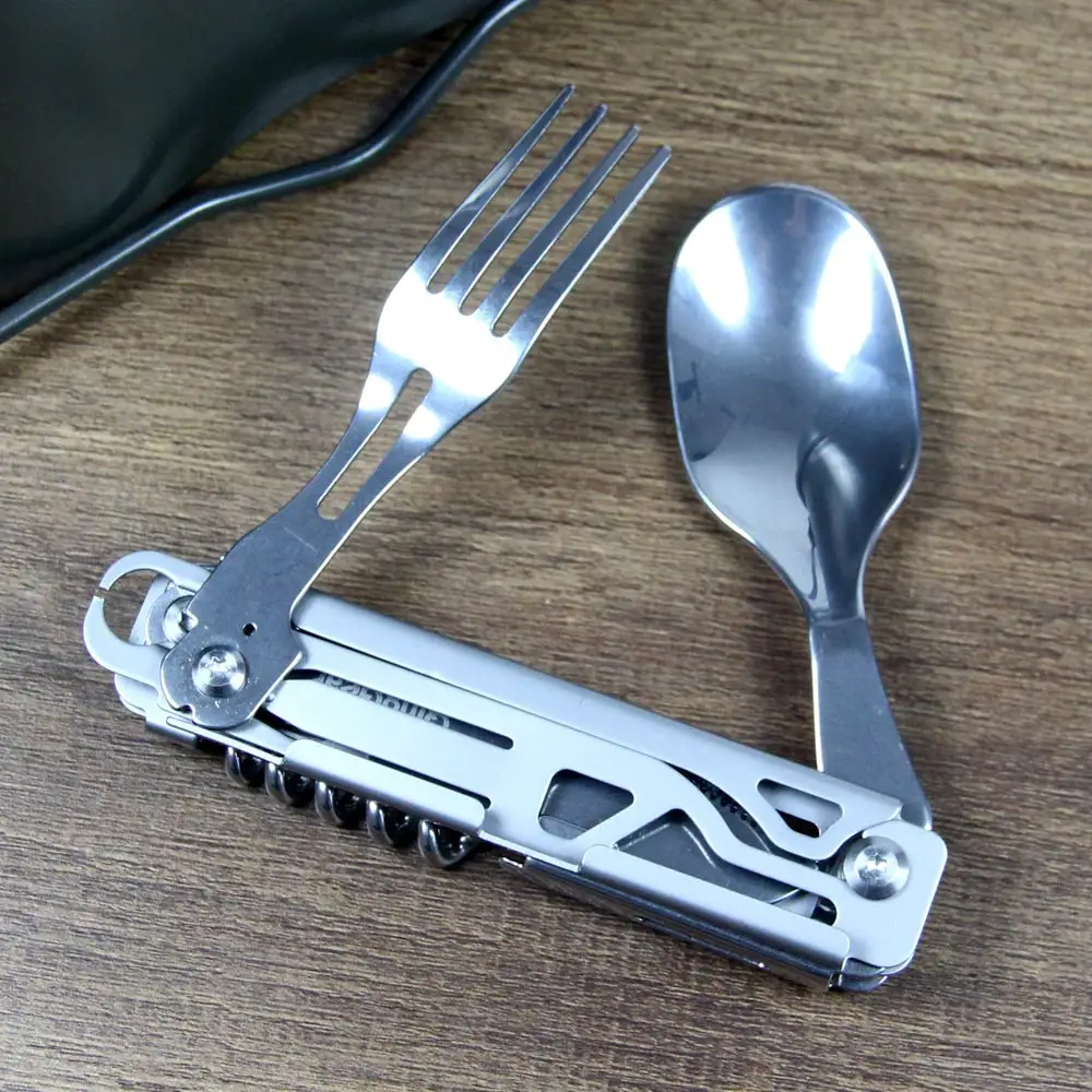 Posate Da Campeggio 6 In 1 Pieghevoli - Coltello, Forchetta, Cucchiaio, Apribottiglie In Acciaio Inox - Foto 3