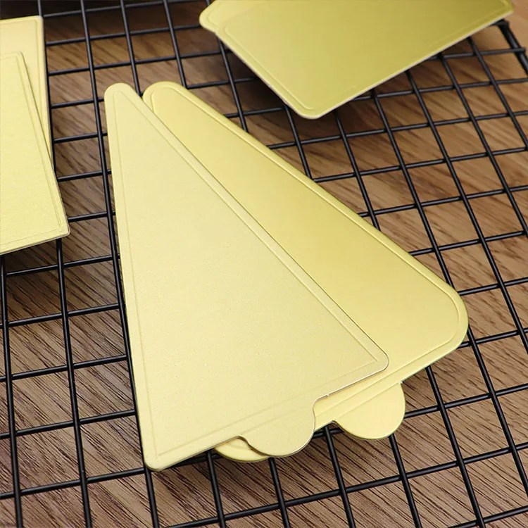 100pcs Mousse Cake Boards Gold Paper Cupcake Dessert Displays Tray Wedding Birthday Cake Pastry Decorative Tools Kit molds