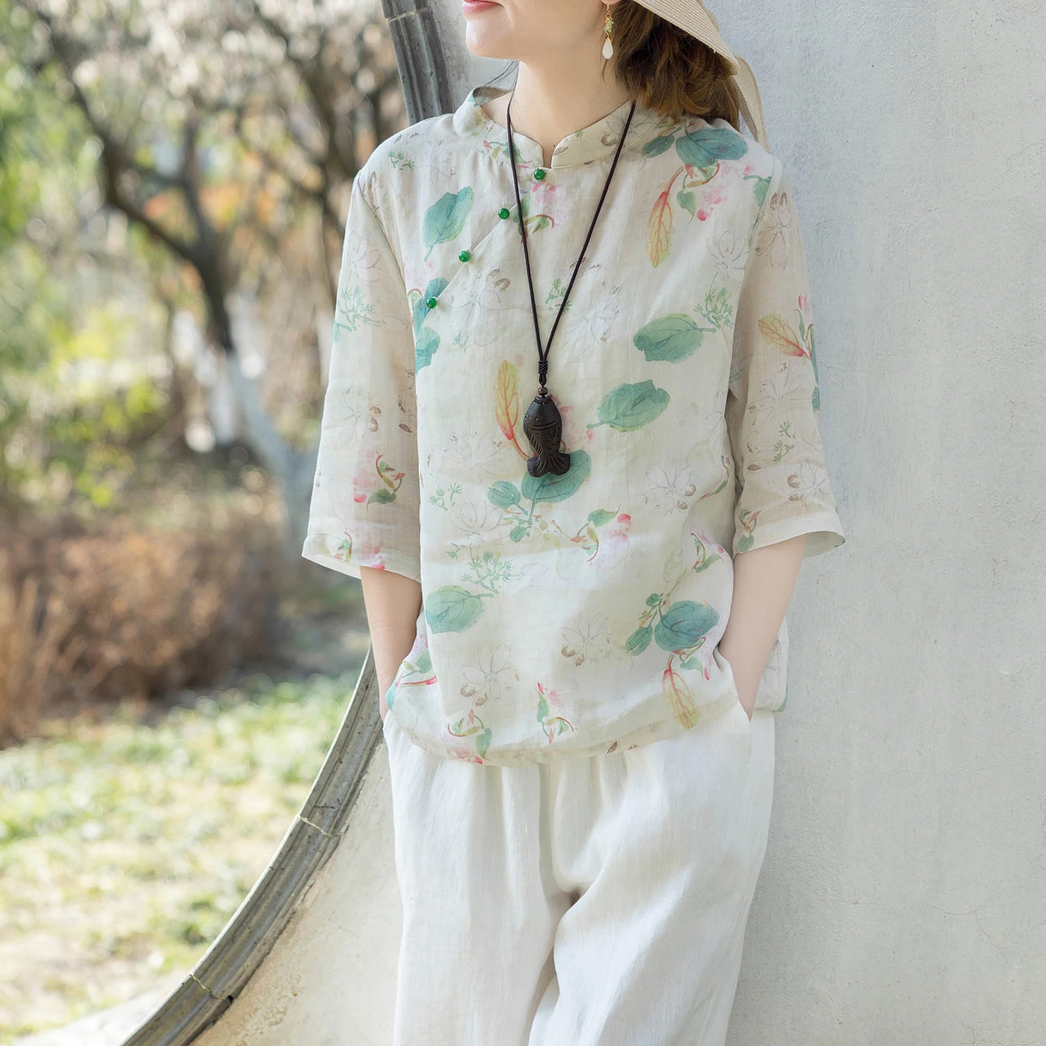 

Spring and Summer Chinese Style Traditional Women's Clothing Ramie Top Short Loose Cotton-Linen Shirt Women's Pearl Buckle Shirt