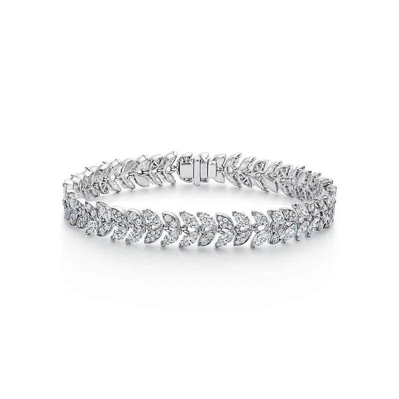 

2023 T Victoria Collection Jewelry Platinum Diamond Vine Bracelet Charming Brilliant Dazzling Delicate Gift