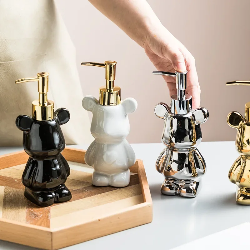 Creative Electroplating Bear Ceramic Emulsion Bottle Soap Bottle Shampoo Distributor Home Bathroom Decoration Ornaments 200ML soap dispenser
