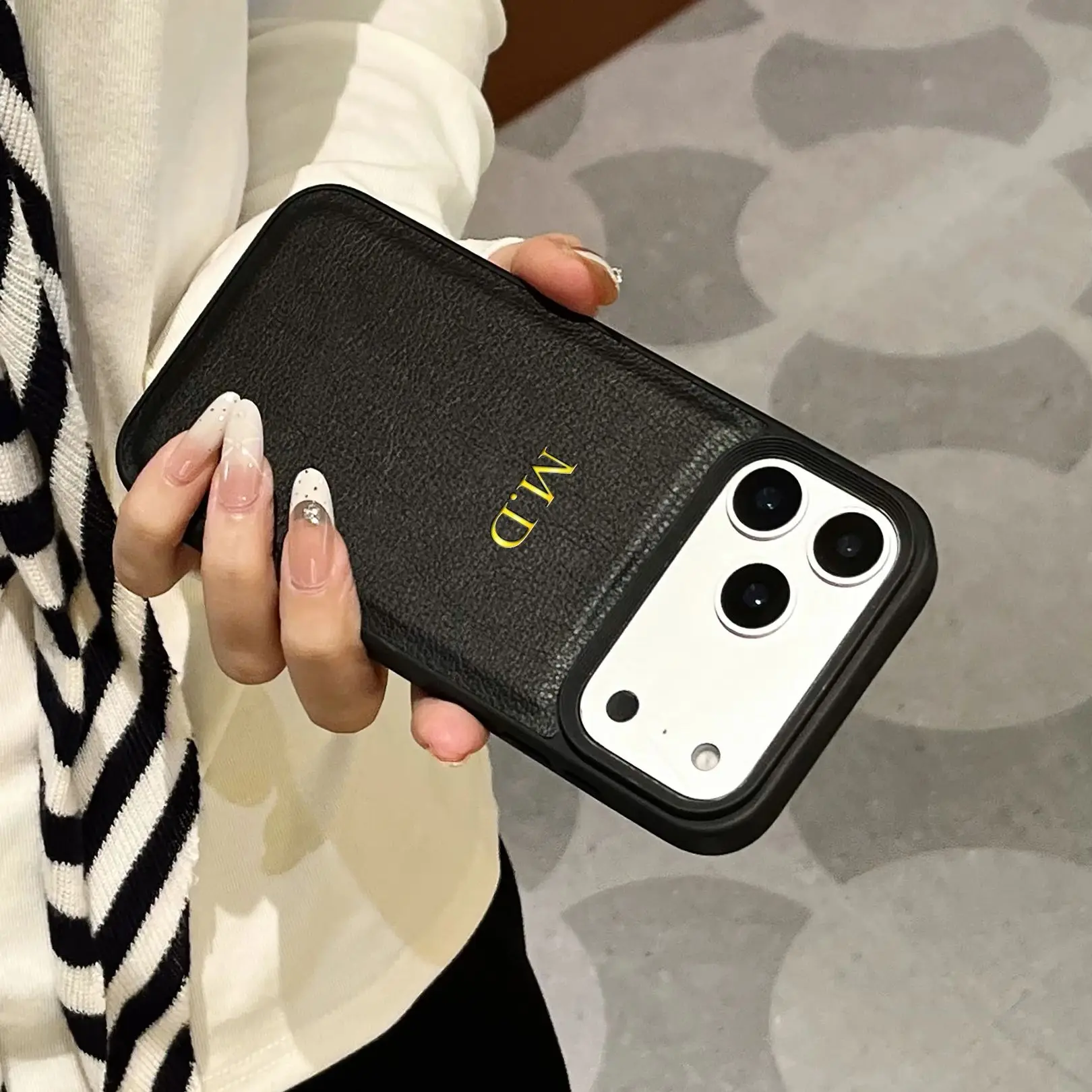 Personalized Custom Name Luxury Faux Leather Case For iPhone 17 thumbnail 3