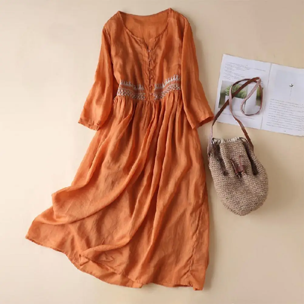 Women Midi Dress Bohemian Embroidered Midi Dress with O-neck Long Sleeves Vintage Ethnic Style A-line Dress for Summer Events