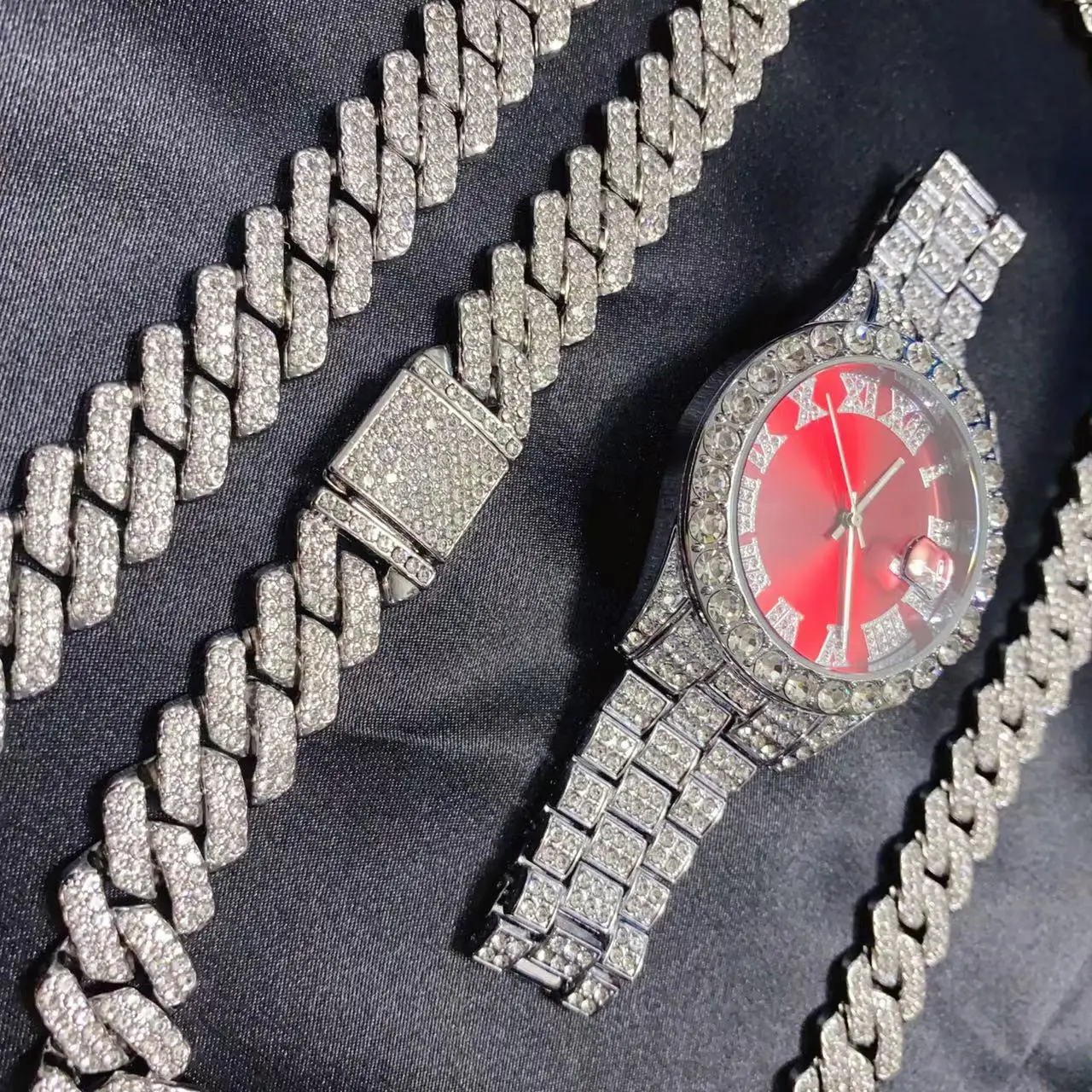 3PCS Calendario Hip Hop da donna da uomo Quadrante rosso Orologio Collana Bracciale Set di gioielli Bling Oro Sier Diamond Uomo Catena cubana_voghion.com