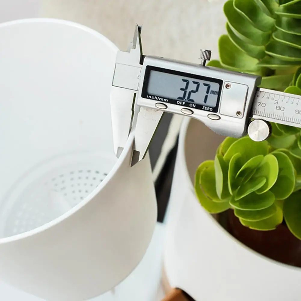 Self Watering Flower Pot 1