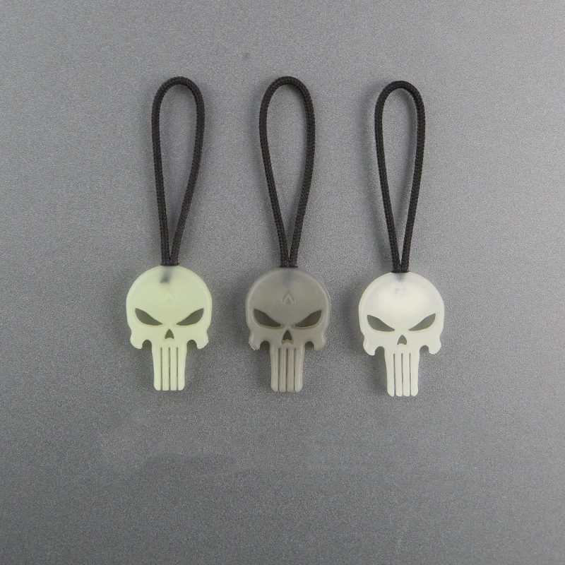 Zipper Night Light Pull Skull Luminous Tri-colour TPU Tactical Outdoor Backpack Decoration Clothes Pull-on Rope Zip Pendant