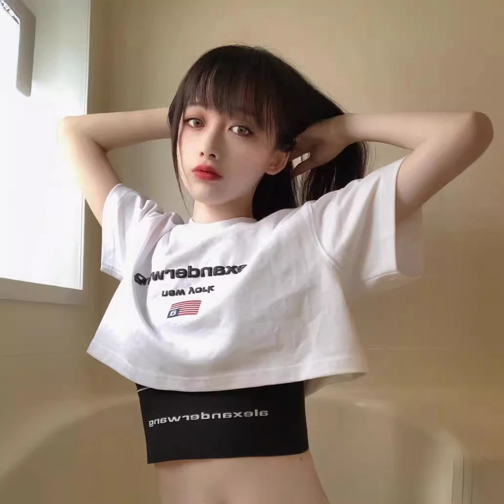 

23 Spring/Summer Alphabet Flag Embroidered Loose Top Women's Short Naked Short Sleeve Casual T-shirt Long