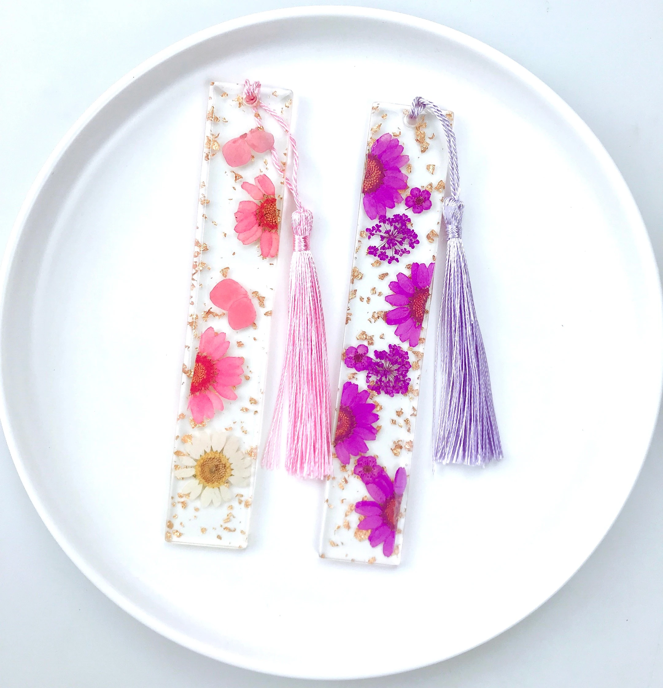 Creative Dried Flower Resin Bookmarks With Tassel Transparent Book Markers for Students Teachers Index Tags Stationery Supply
