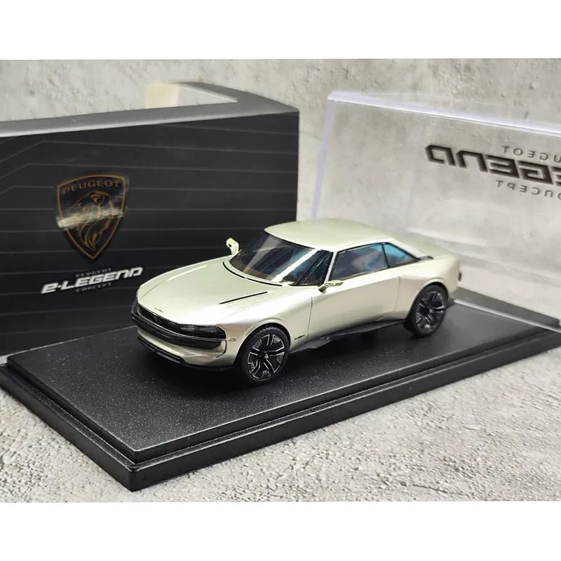 

Коллекционная модель автомобиля из сплава во французском стиле, модель 1/43