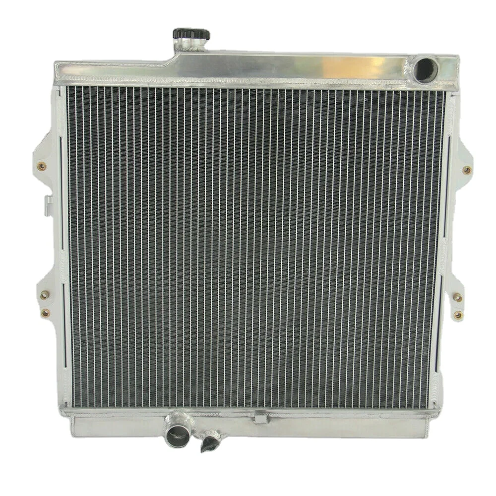 

3 ROWS PERFORMANCE ALUMINIUM Radiator suitable for Toyota Hilux RZN147 149 154 179 2.0 2.7 4Cyl 3RZ-FE 97-05