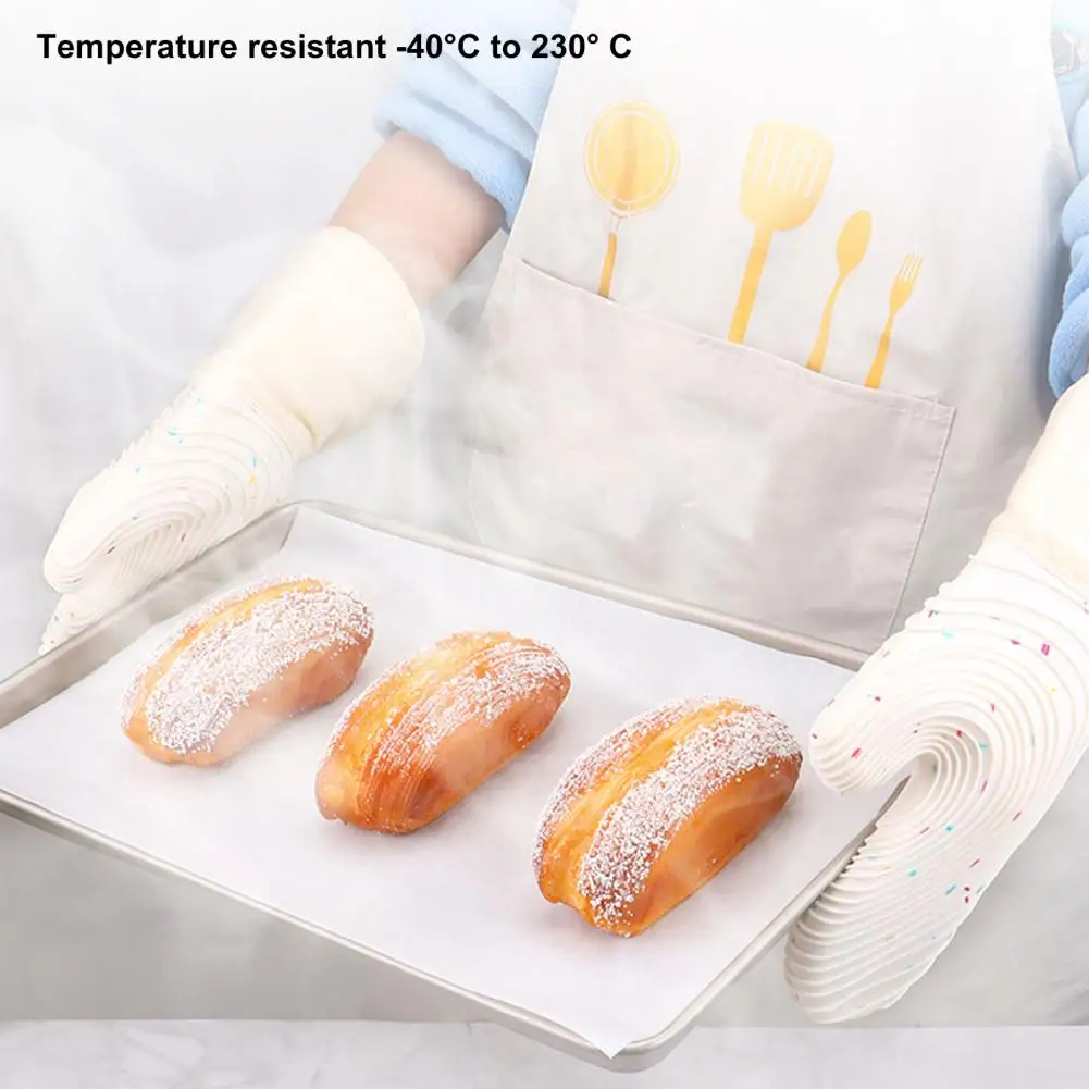 

1Pair Kitchen Gloves Non-slip Anti-scalding Silicone Oven Mitts Cotton Lining Soft Baking Gloves Non-slip Thick Microwave Gloves