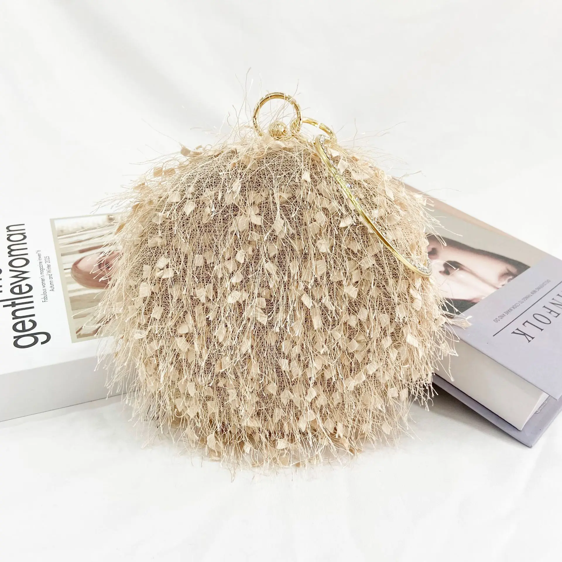 2022 new hand-made small round bag handmade furry evening bag one shoulder dress evening wedding wedding banquet bag