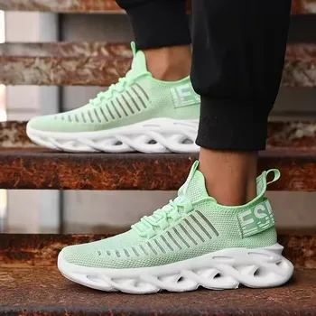 أحذية رياضية رجالية للصيف خفيفة الوزن قابلة للتنفس شهادة جديدة حذاء تدريب برباط أحذية رياضية خارجية أنيقة