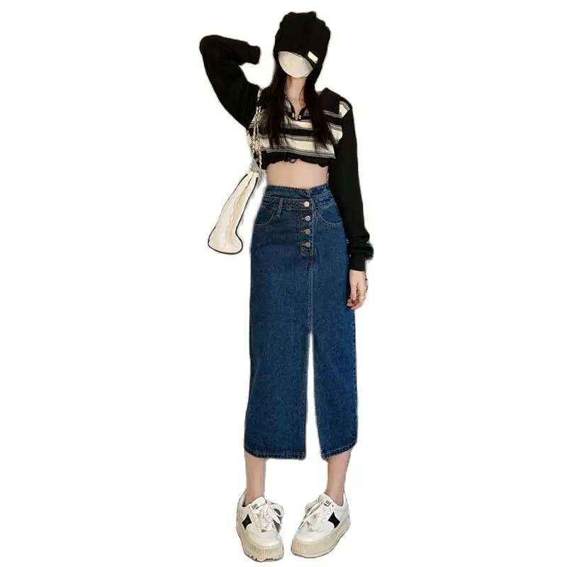 

Female denim skirt high-waisted hem front split patch pocket single-breasted
