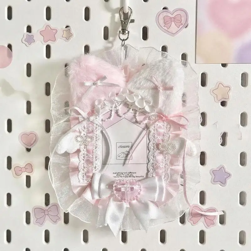 Süßer Plüsch-Fotokartenhalter mit Spitze, Anime-Lolita-Idol-Fotohülle mit Schleifenanhänger, Taschenzubehör – Detail 4