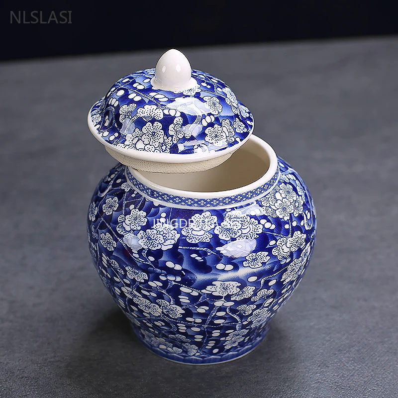 1Pc Chinese Blue and White Porcelain Tea Jar Sealed Moisture-proof Pu 'er Tea Box Tradition Tea Accessories Coffee Container