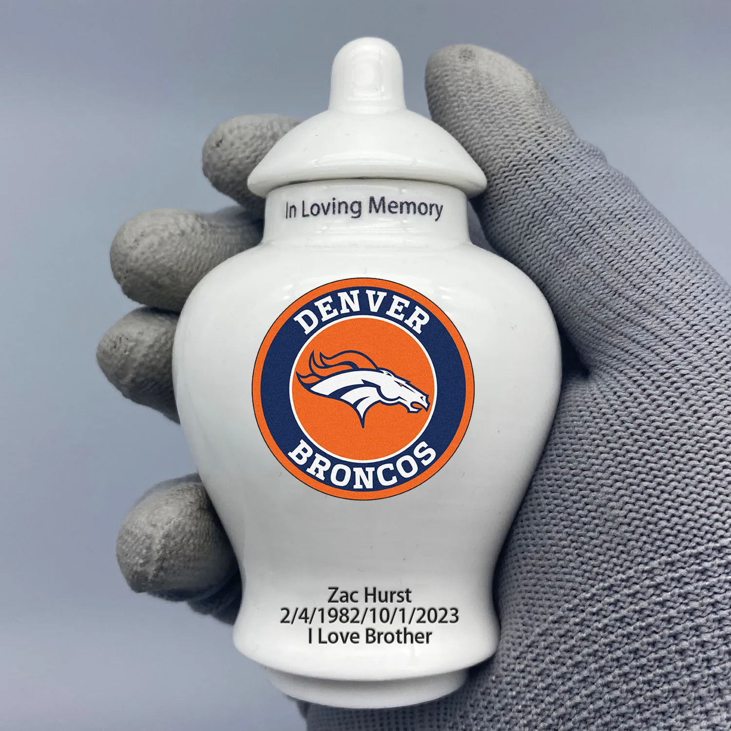 

Mini Urn for Denver Broncos-themed Logo Custom Urn.Send me the name/date you want to appear on the urn by Remarks Message.