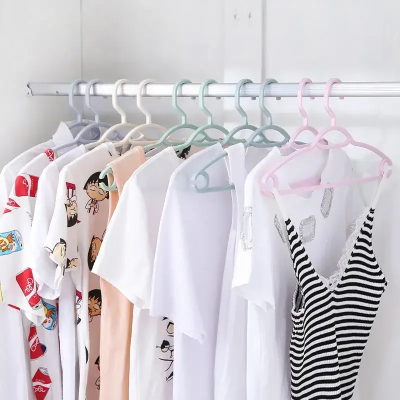 5pcs Clothes Hanger Household Hanger Non-slip Plastic Hanger Multifunctional Seamless Hanging Organizer for Clothes Hangers 5