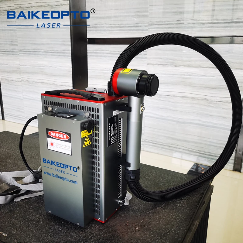 BK-FLC100SC Backpack Portable Pulse 50W 100W 200W 300W Laser Cleaning Machine For Removing Rust And Paint