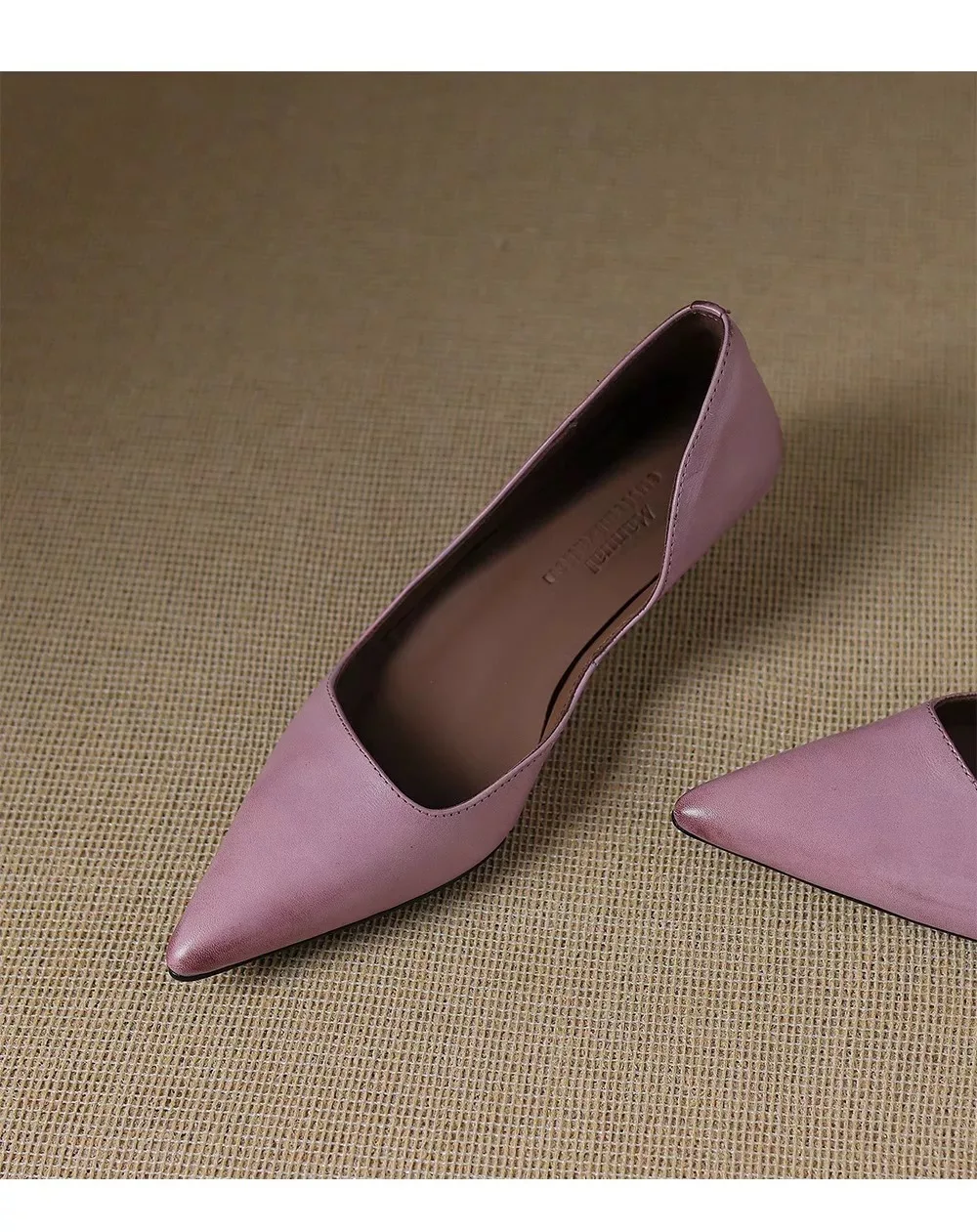 Petite French-style cats with commuting work shoes Spring and Autumn new popular pointed toe stiletto heels for women