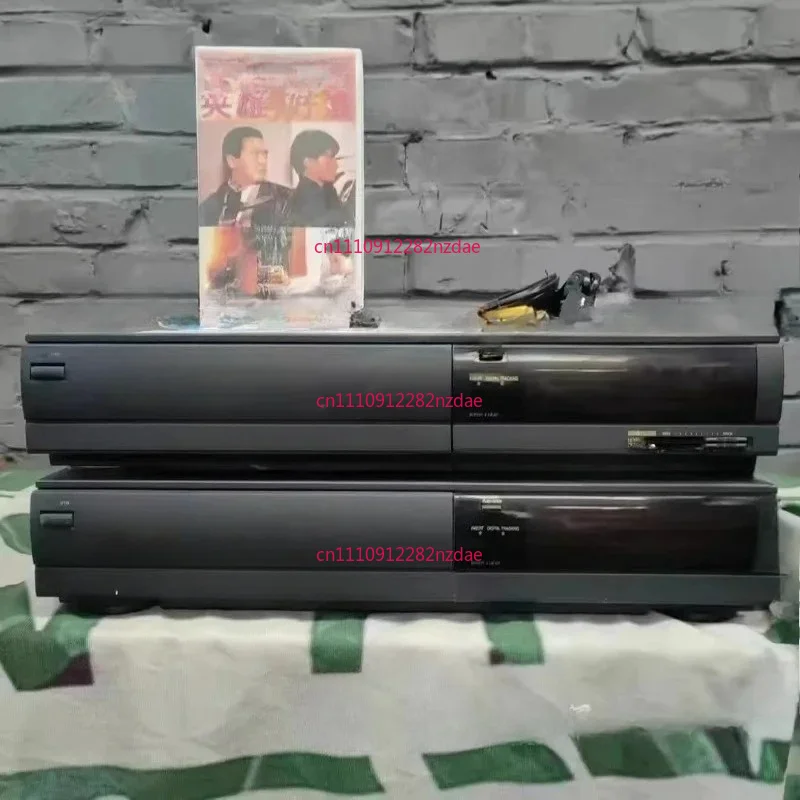 빈티지 VHS 비디오 카세트 플레이어 레코더 (구형 테이프용) 90% 새것