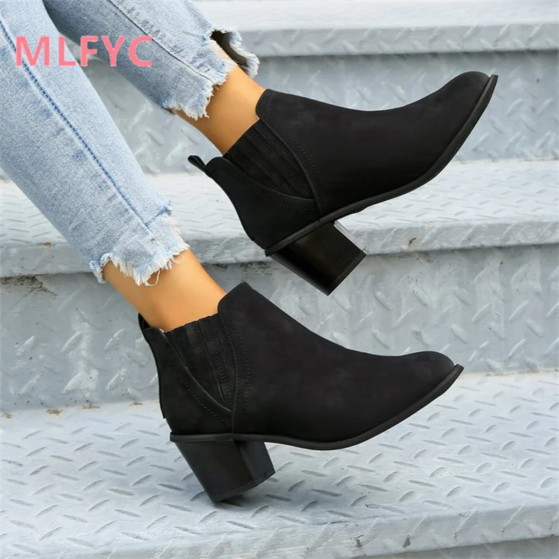 Boots Women's Autumn and Winter New European and American Vintage Round Head Boots Thick Heel Short Sleeve Women's Boots