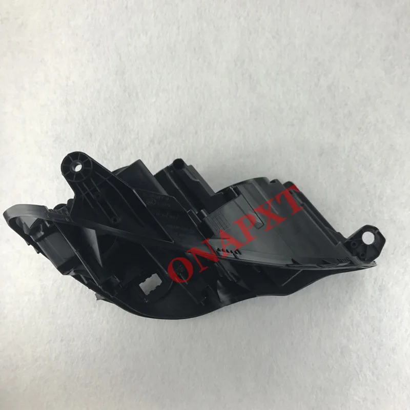 Рисунок 2 - Крышка передней фары черная основа