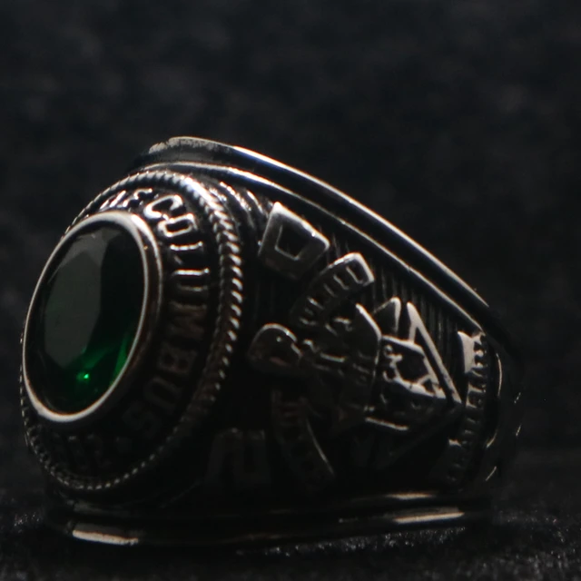 K of C Brother 그린 스톤 반지: 신앙의 세련된 상징