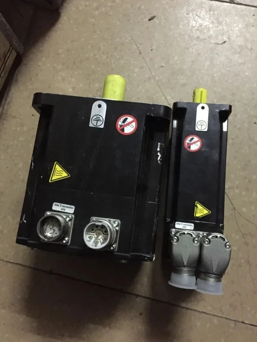 

BMH1401P21A1A SERVO MOTOR , In good working condition, free shipping