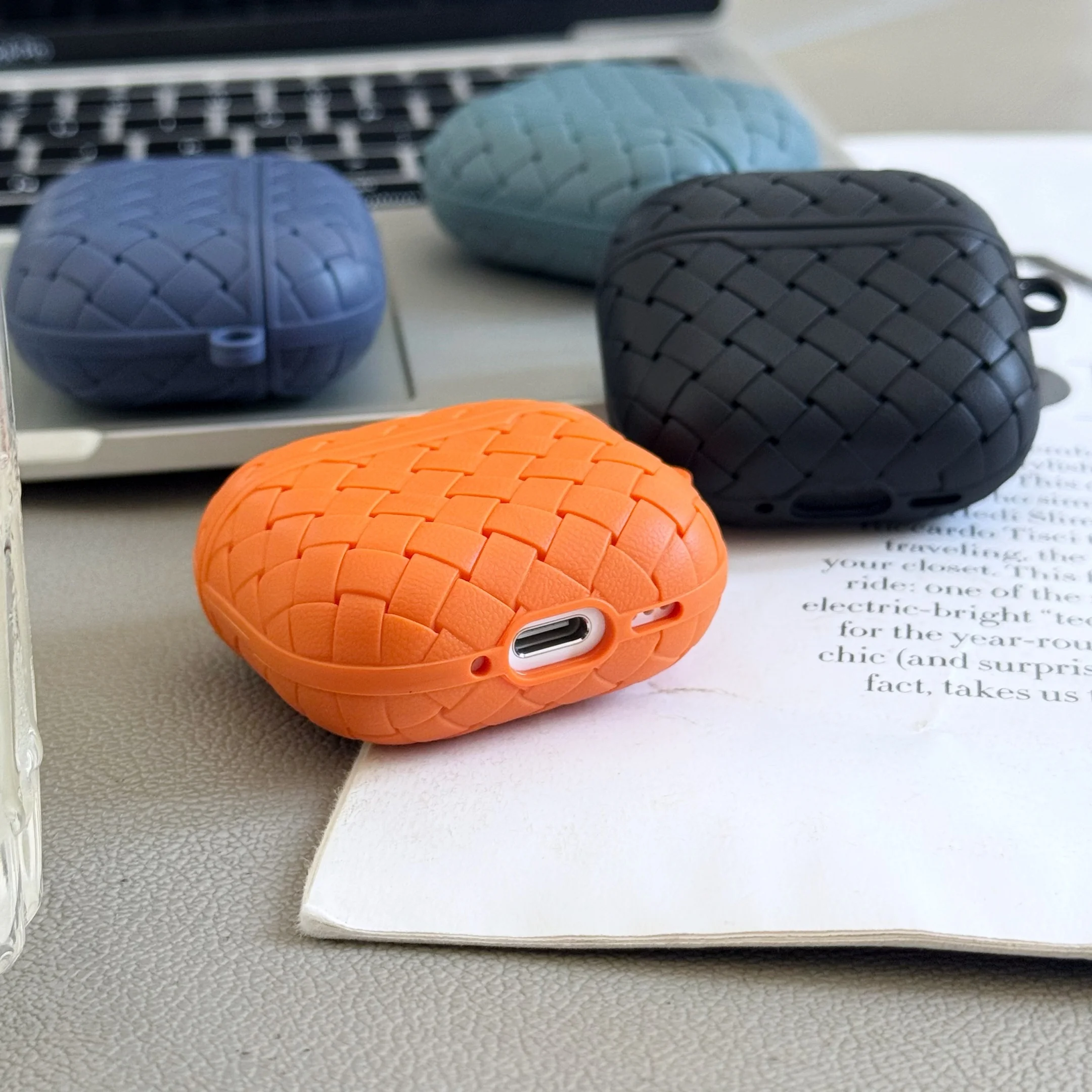 Woven Texture Soft TPU Shockproof Earphone Case Cover