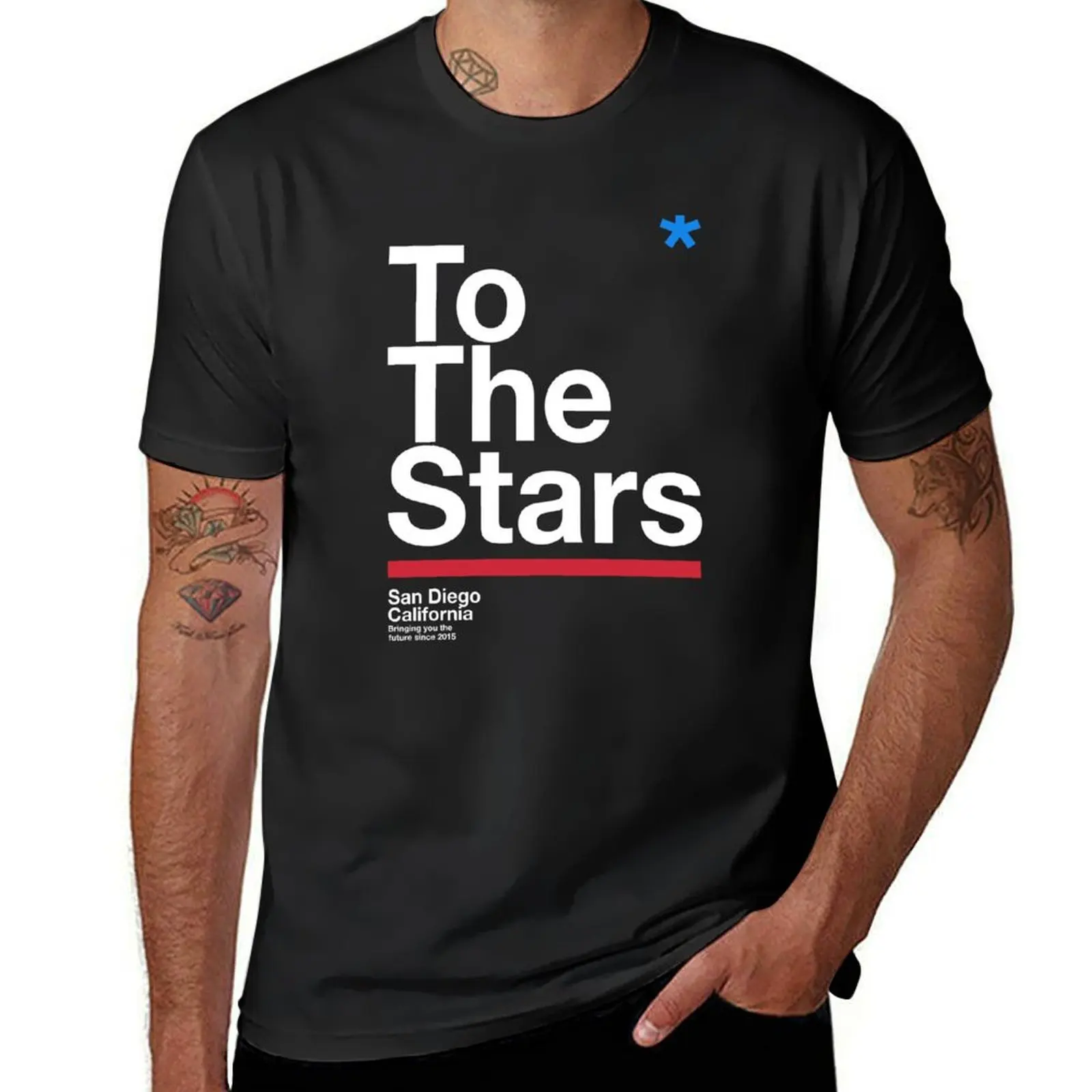 

Футболка с надписью «To The Stars»