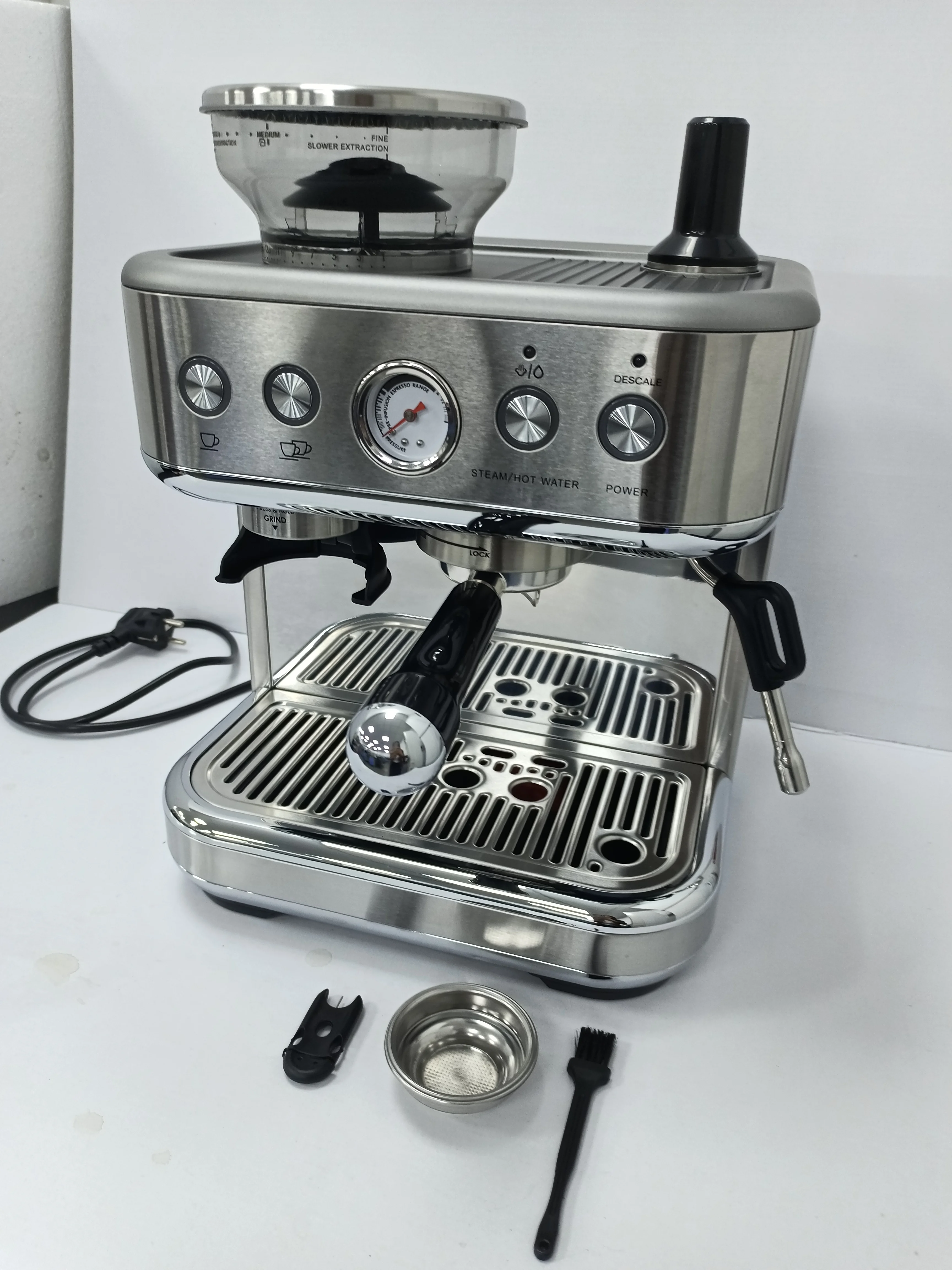 https://ae01.alicdn.com/kf/Se96c3e2692ae41b48d5522ed9c14dc4fk/Commercial-Automatic-Espresso-Coffee-Machine-Professional-with-Grinder-2-8L-20-Bar-Cheap-Coffee-Maker-Machine.jpg