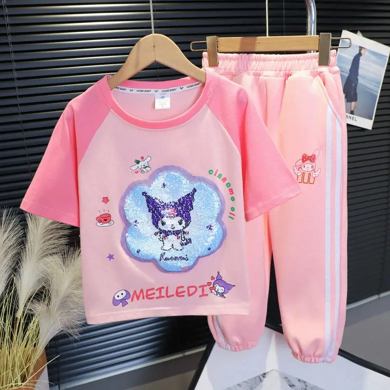 

Футболка с коротким рукавом Kuromi My Melody из аниме Kawaii Sanrio, милые модные повседневные брюки, комплект из двух предметов, детские подарки