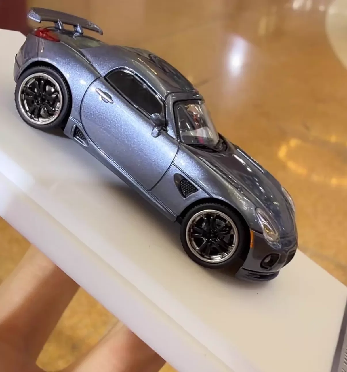 새로운 재고 입고 Mk 미니어처 1:64 폰티악 솔스티스 GXP Hec 2026 합금 모델 미니어처 다이캐스트 모델 폰티악 솔스티스 자동차 장난감